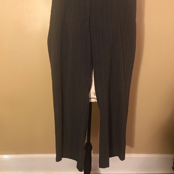 Van Heusen Pants ❤️ - Picture 3 of 5